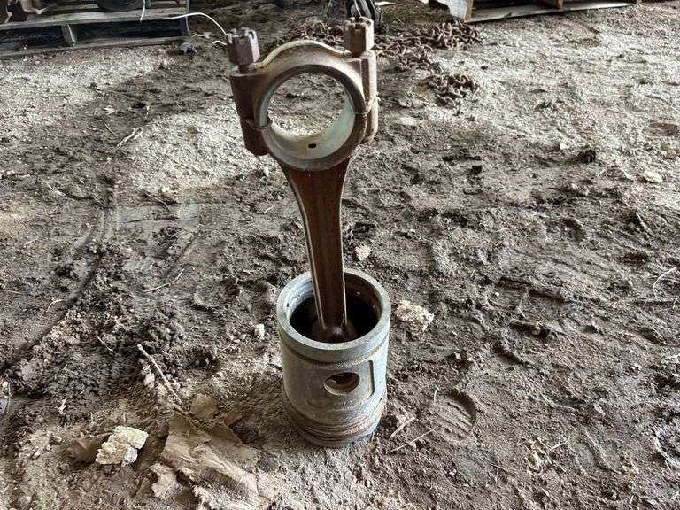 M&W John Deere Model A Piston and Rod image