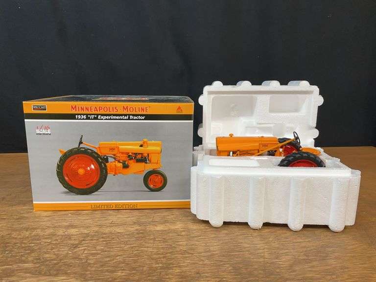 1/16 MM IT Experimental Tractor NIB SC image