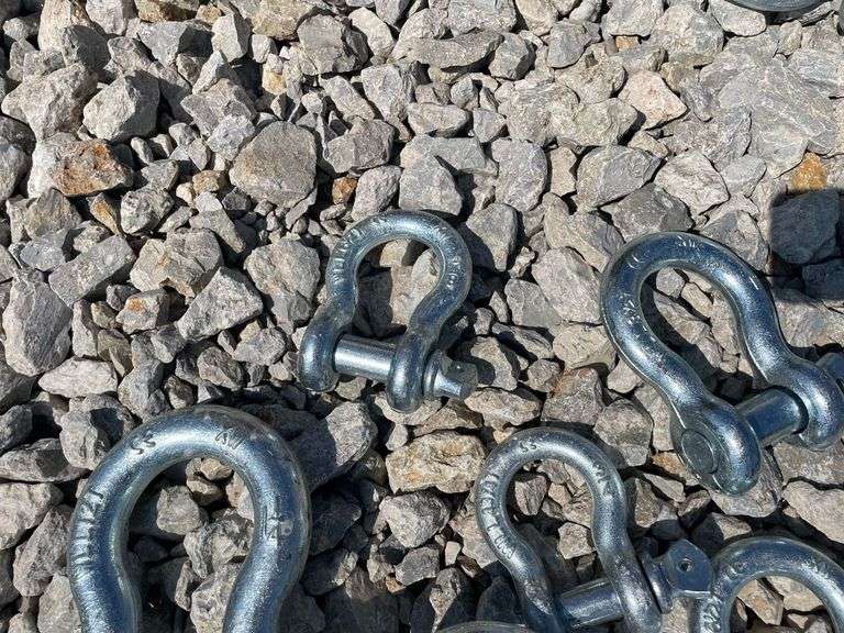 (11) Pins and Clevis
