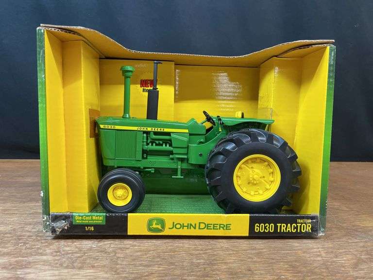 1/16 John Deere 6030 NIB Ertl image