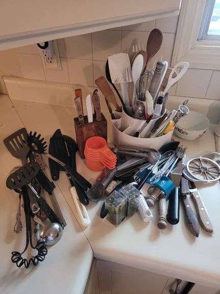 Kitchen Utensils Lot