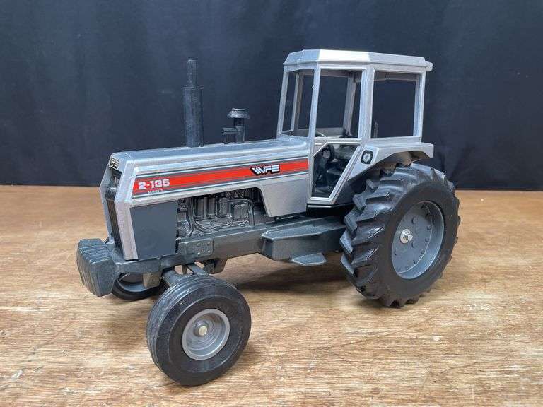 1/16 White 2-135 Series 3 SM