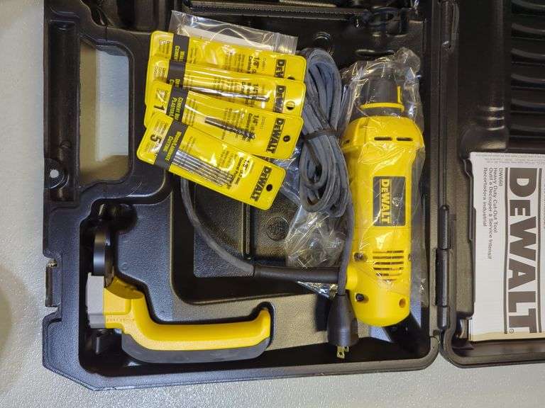 DeWalt Daw660 Heavy Duty Cut Out Tool