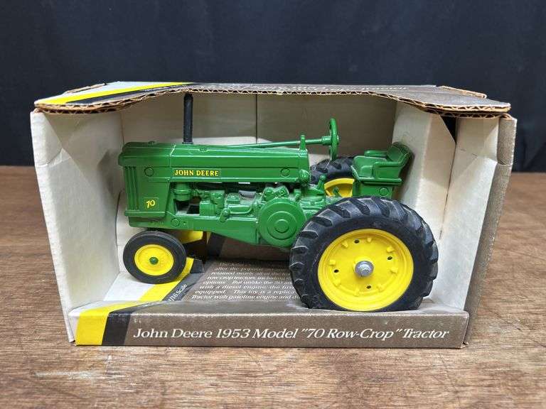 1/16 John Deere 70 NIB Ertl image
