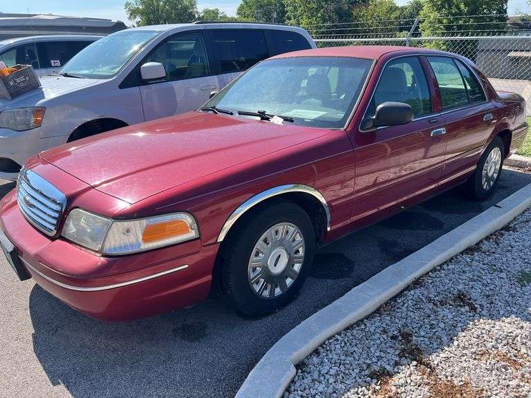 2003 Ford Crown Victoria