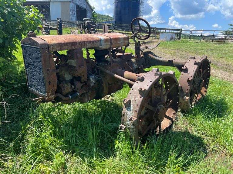 Massey Harris GP 4WD image