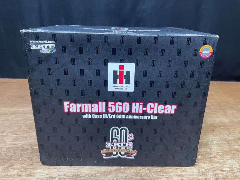 1/16 Farmall 560 Hi-Clear 60th Anniversary NIB Ertl image