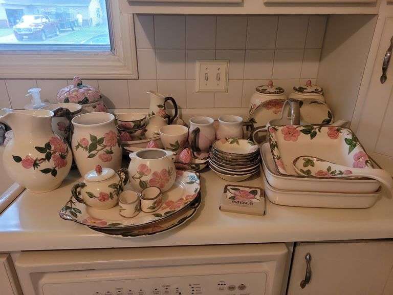Flowered Servware