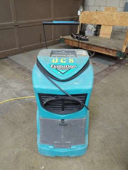(1) Dri-eaz Evolution LRG Dehumidifier - GET SERVICE ER8 ON Display