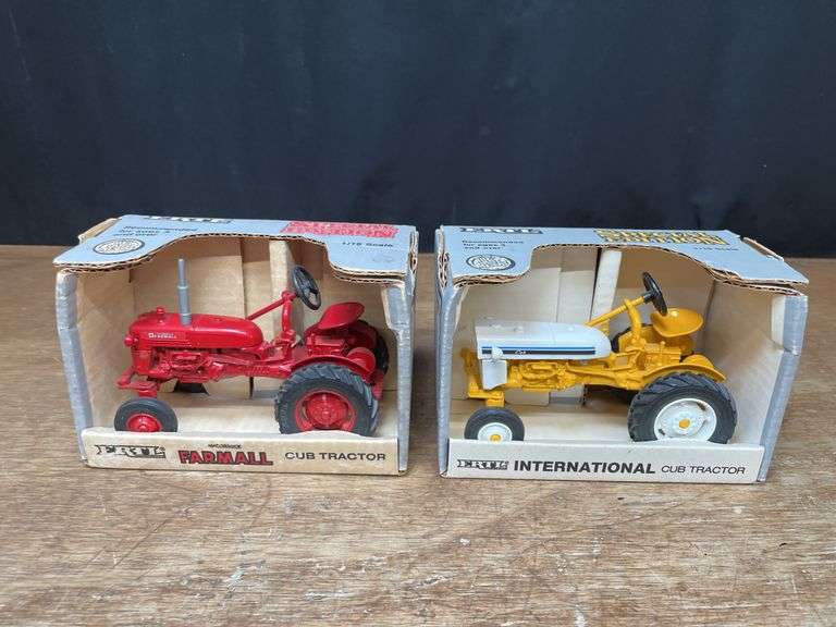 (2) 1/16 Farmall + IH Cub NIB Ertl image