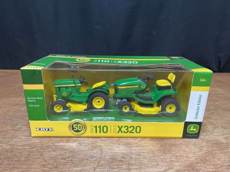 1/16 John Deere 110 + X320 L&G Set Collector NIB Ertl image