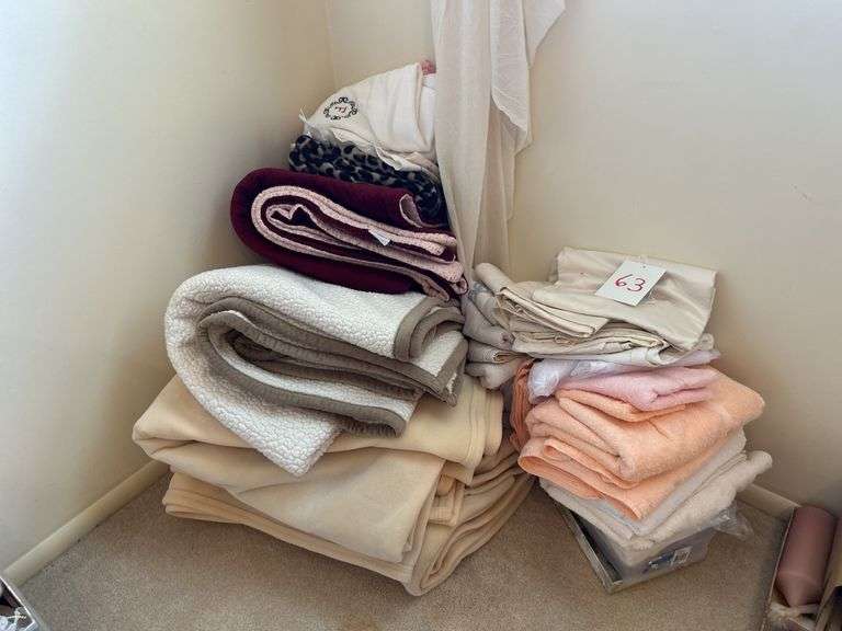 Misc Blankets/Linens