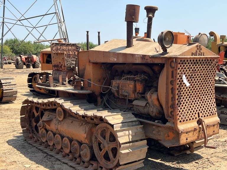 Cletrac 35 Diesel image
