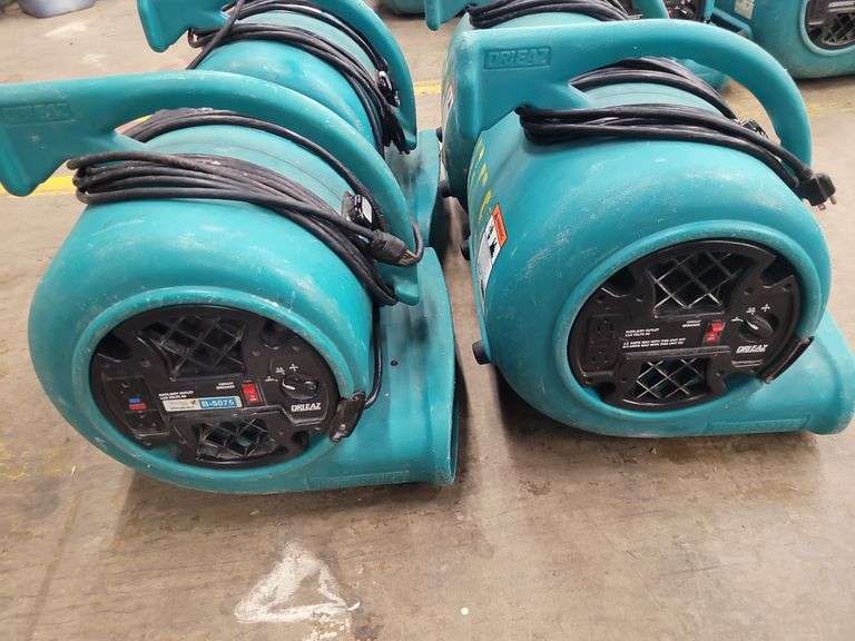 (4)DRI-EAZ Sahara Turbo Dryers