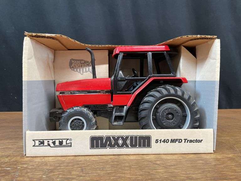 1/16 Case-IH Maxxum 5140 Special Edition NIB Ertl image