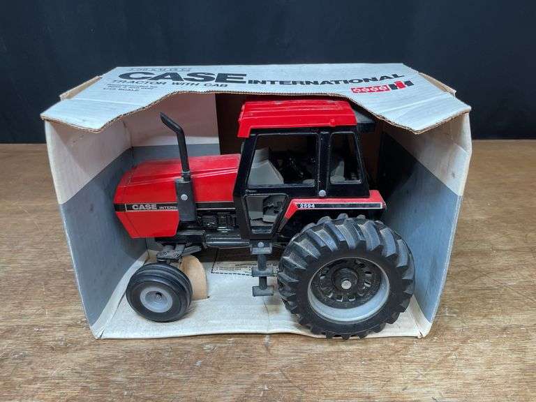1/16 Case-IH 2594 NIB Ertl image