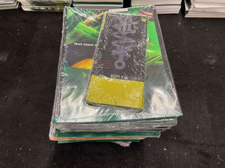 John Deere L&G Sales Literature image