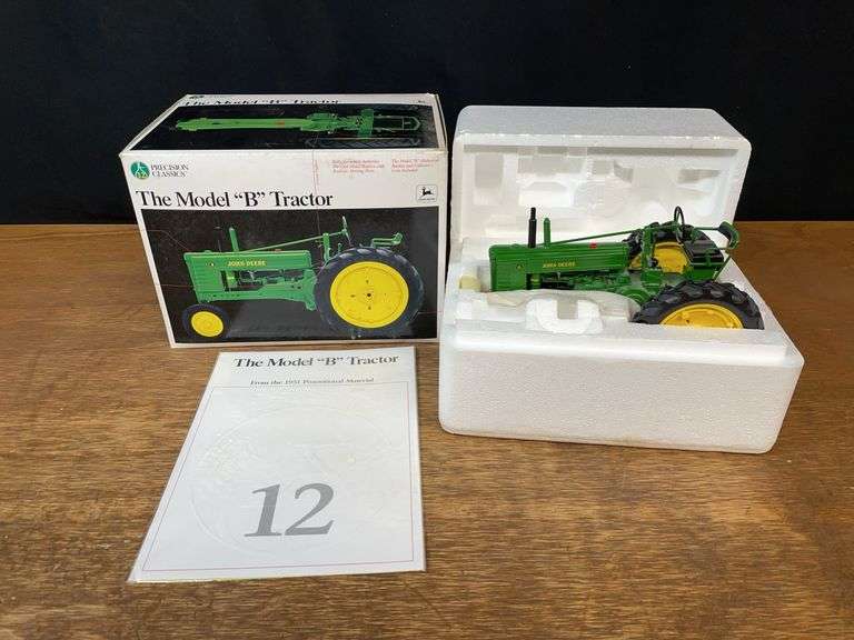1/16 John Deere B Precision NIB Ertl image