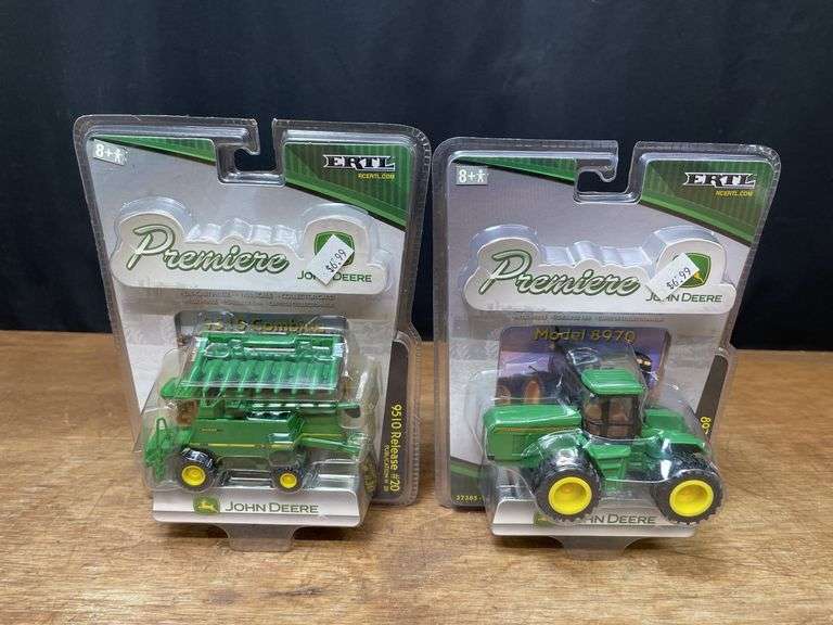 (2) 1/64 John Deere 8970 + 9510 Combine Premiere NIB Ertl image