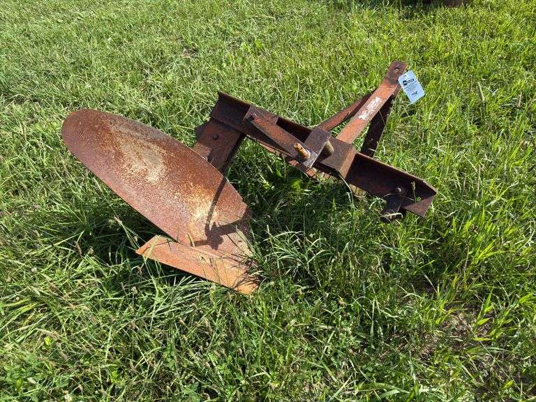 One Bottom 3 Point Plow image