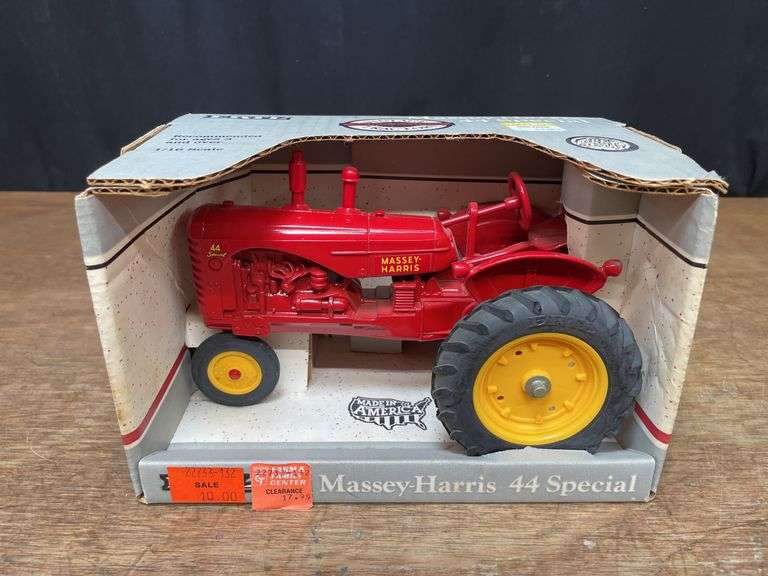 1/16 Massey-Harris 44 Special NIB Ertl image