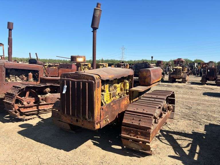 Caterpillar D4 image