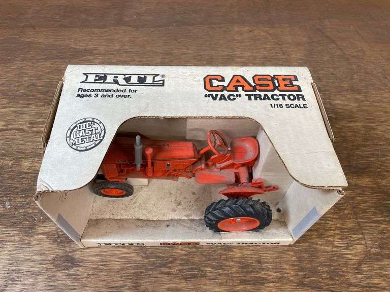 1/16 Case VAC NIB Ertl