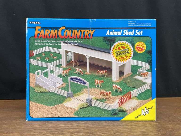 1/64 Animal Shed Set NIB Ertl image