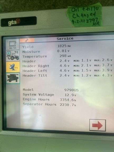 Massey Ferguson 9790 Combine - 4x4
