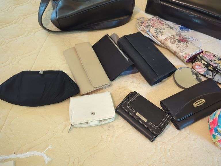 Purses/ Wallets/Makeup Bags
