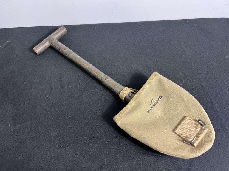 US WW1 M1910 T-Handle Shovel with Reproduction Canvas Carrier image