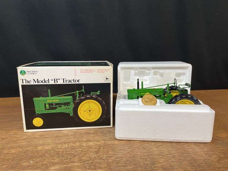 1/16 John Deere B Precision NIB Ertl image