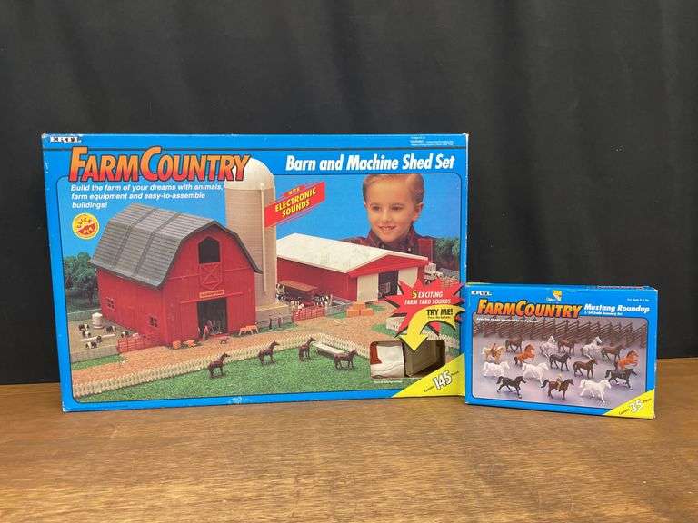 (2) 1/64 Barn + Machine Shed Set + Mustang Roundup NIB Ertl image