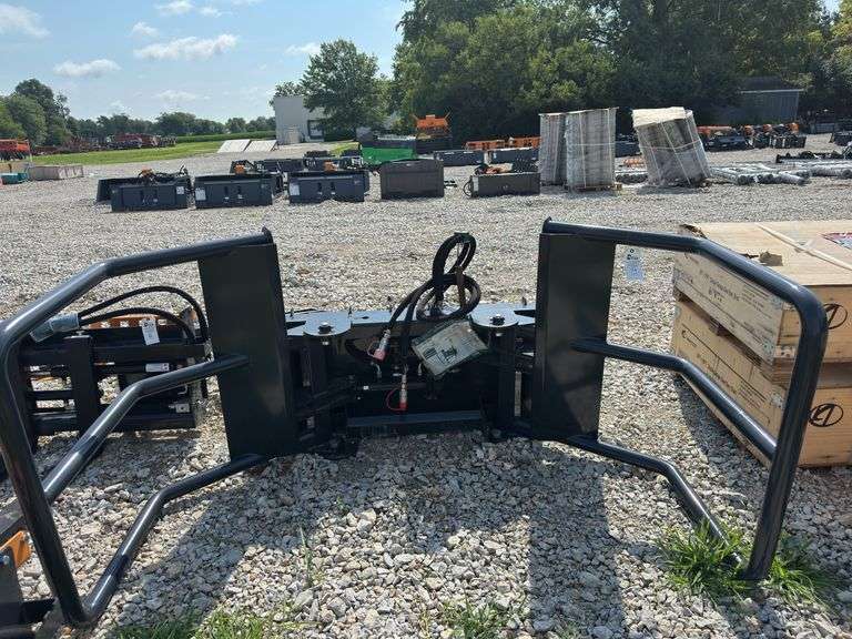 Skid Steer Bale Squeeze