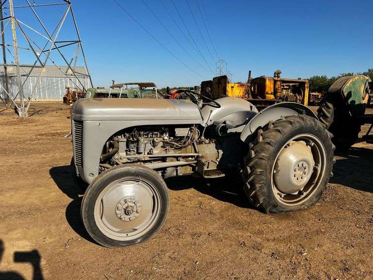 1948 Ferguson TEA-20 image