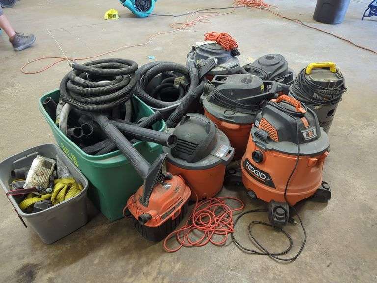 Large Lot - Shopvacs and Hoses - Ridgid image