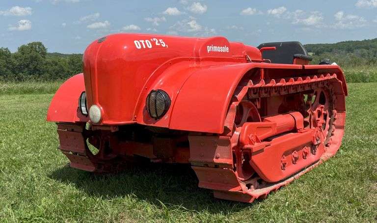 OTO Primasole Single Cylinder Diesel Crawler RARE! image