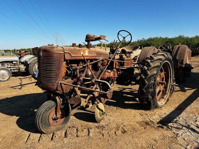 Farmall C image