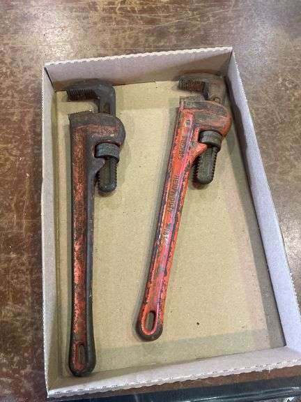 (2) 18" Rigid Pipe Wrenches