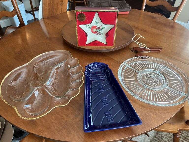 Assorted Platters/Relish Trays image