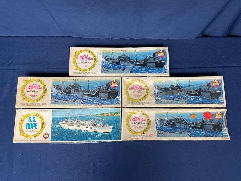 (5) AHM Model Ships image