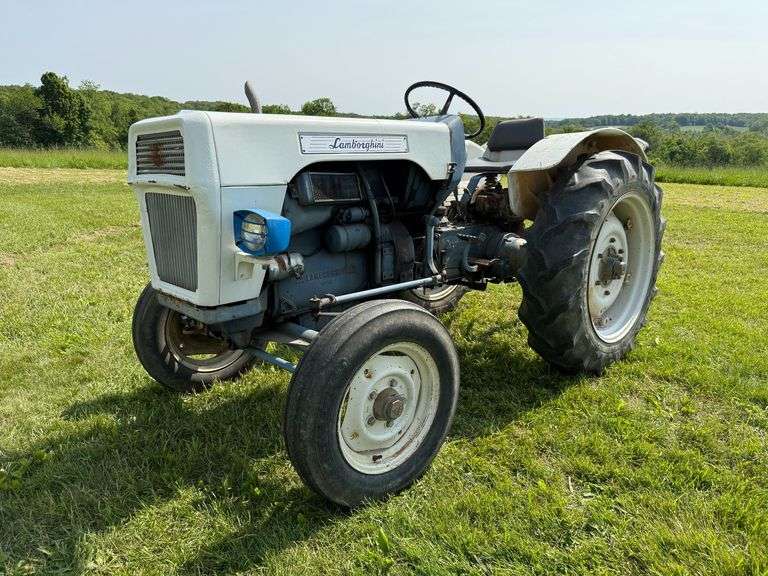 Lamborghini 3-cylinder 2200hrs image