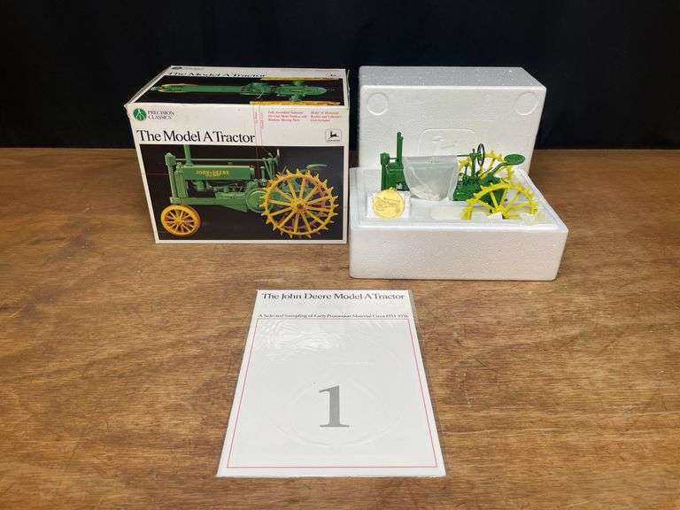 1/16 John Deere A Precision NIB Ertl image