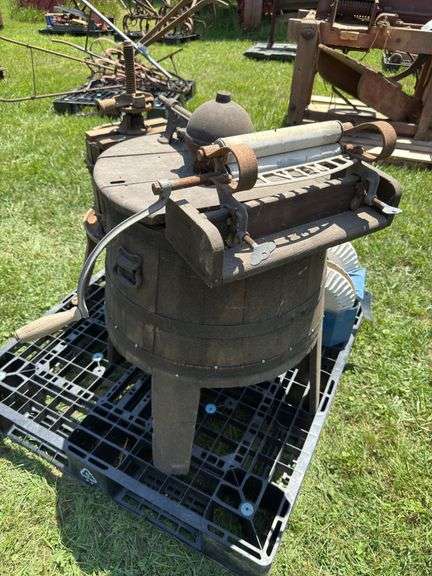 Hand Powered Washing Machine image