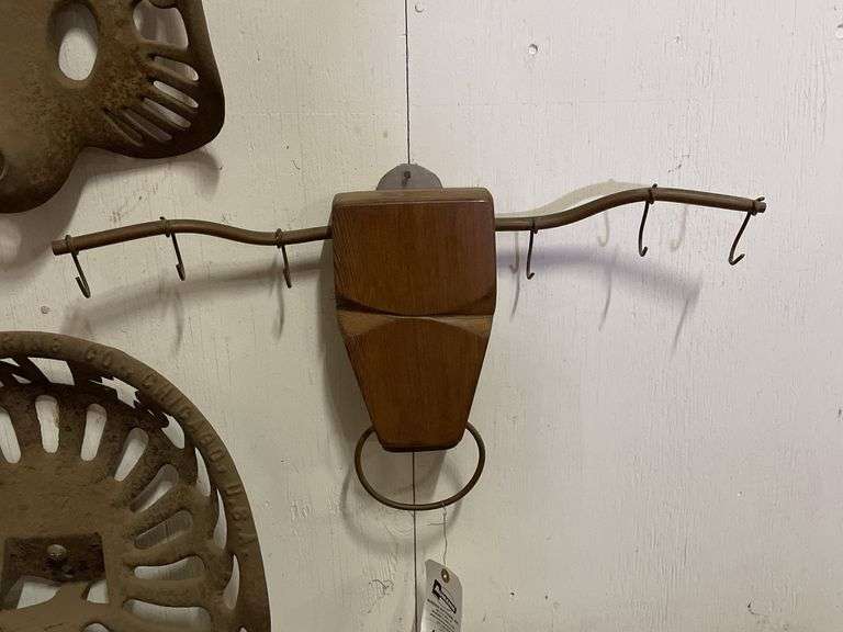Decorative Bull Head Key Rack image