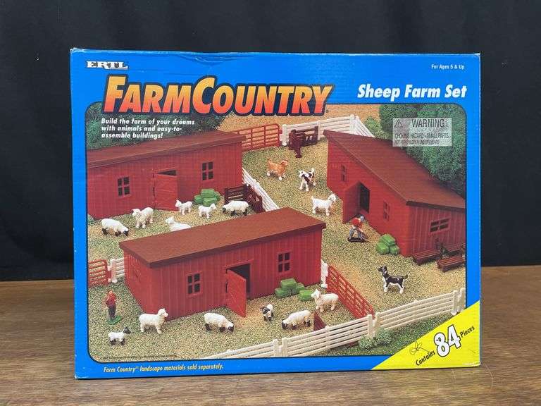 1/64 Sheep Farm Set NIB Ertl image