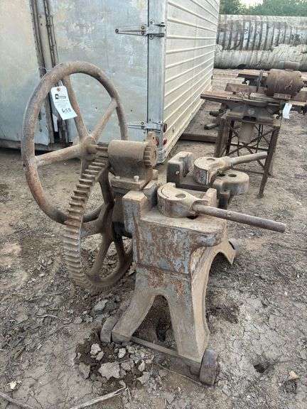 Wagon Wheel Shrinker image