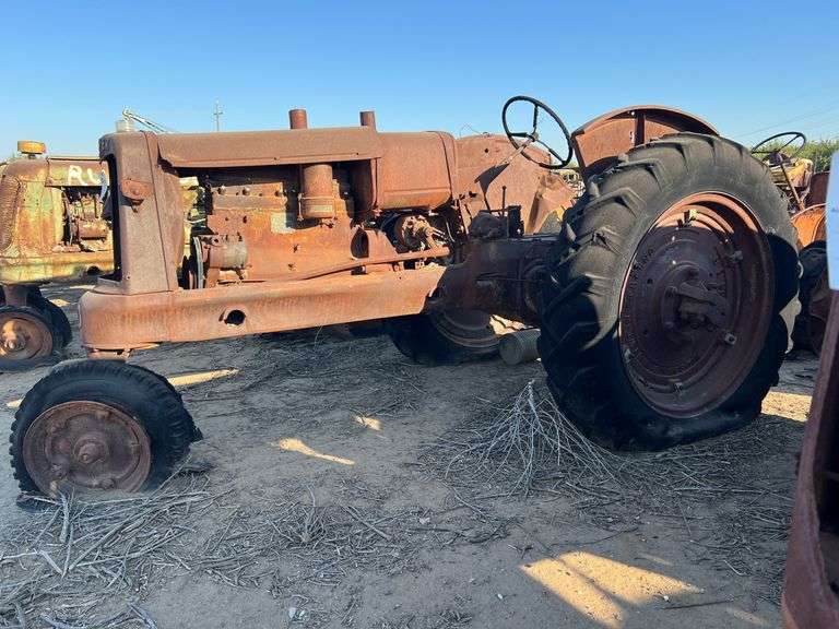 Oliver 70 Parts Tractor image