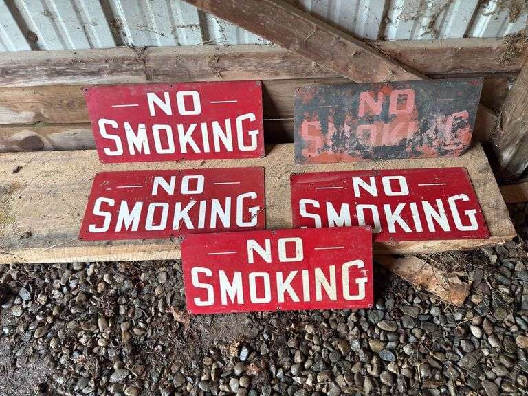 (5) No Smoking Signs image