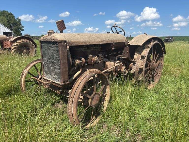 Allis Chalmers 20-35 image